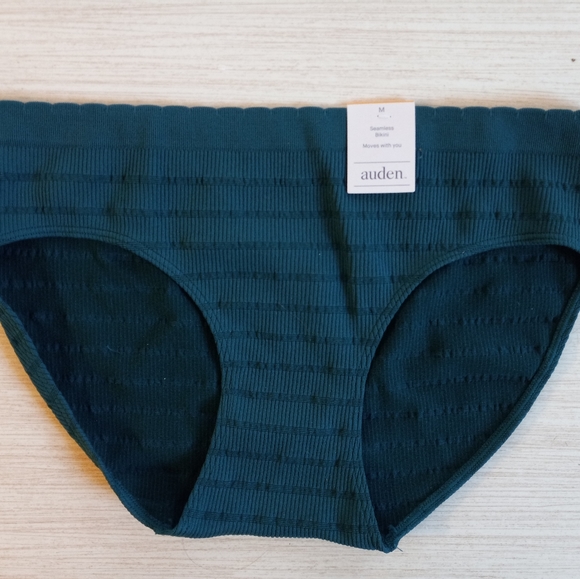 Ladies underware - Picture 3 of 4